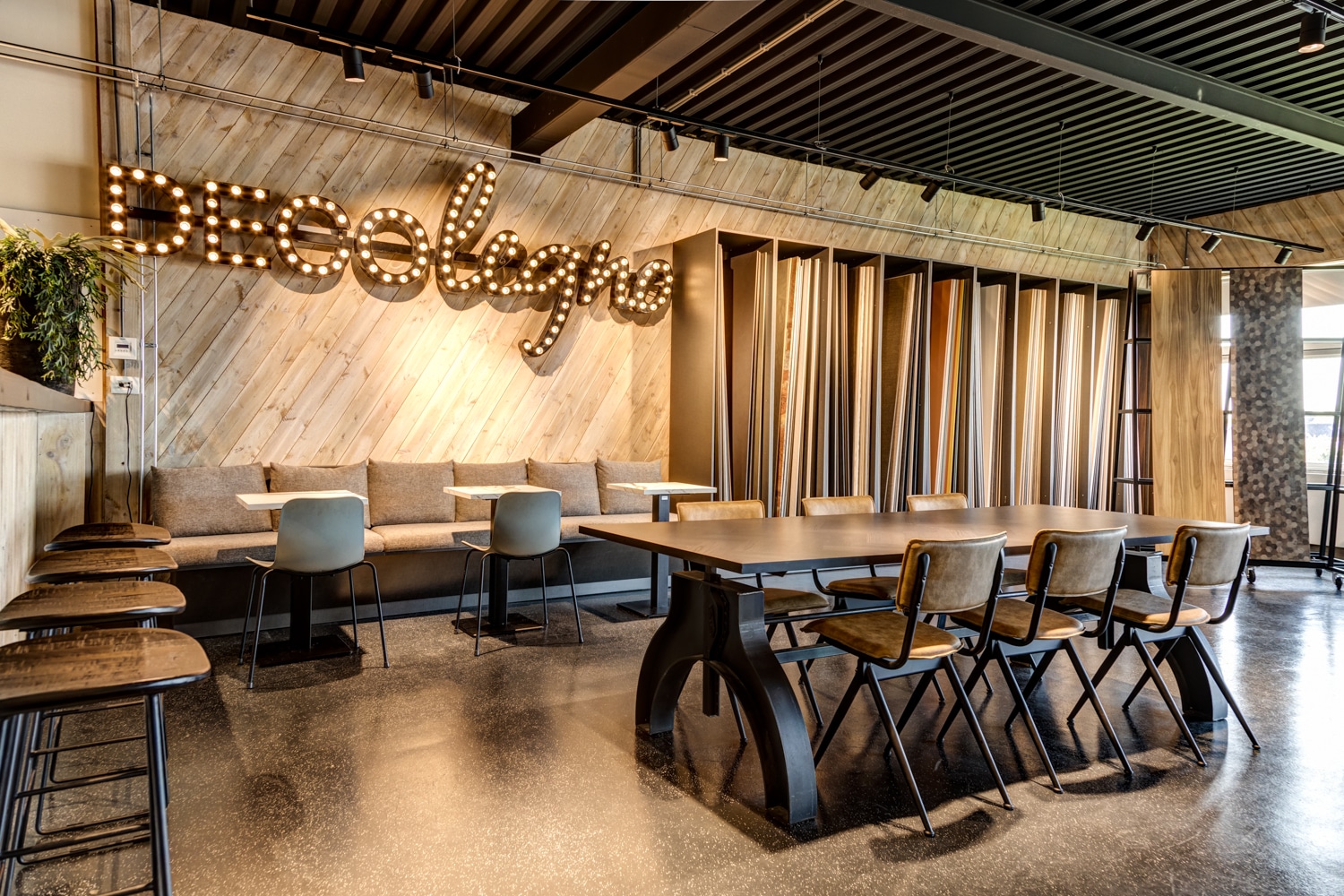 Overzicht showroom DecoLegno Wormerveer