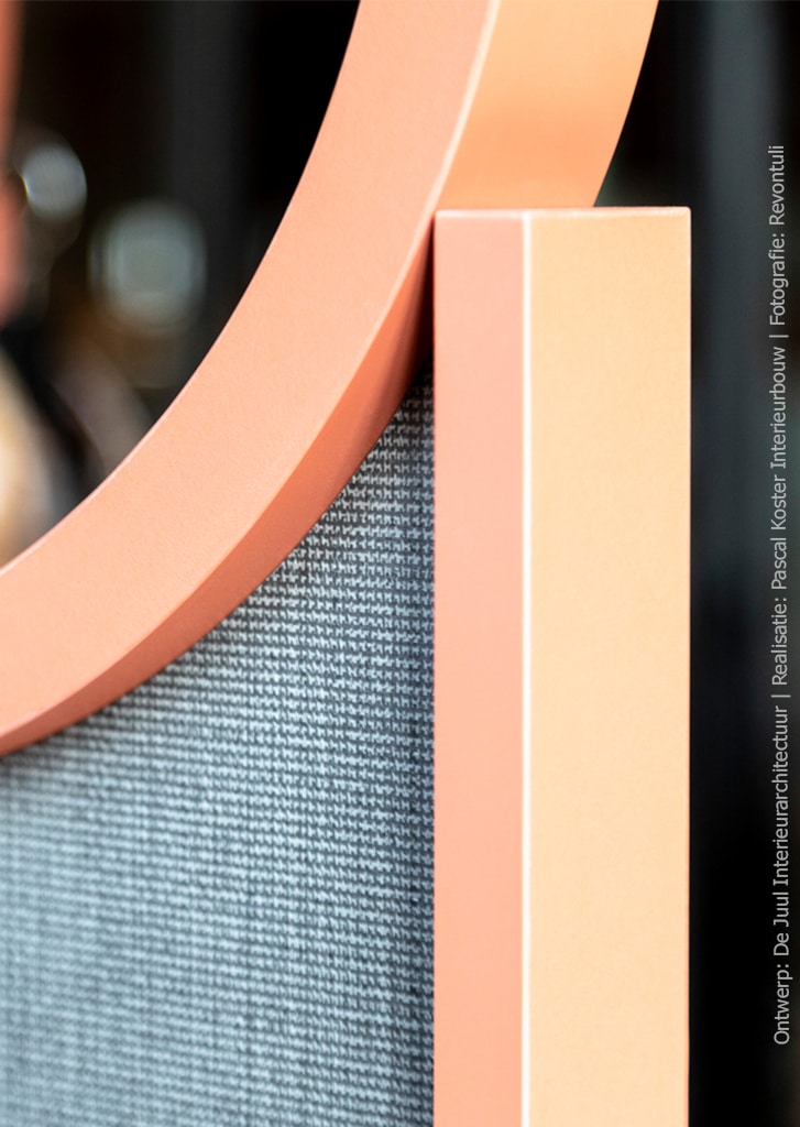 De ronde vormen van het kamerscherm waren een uitdaging voor Pasal