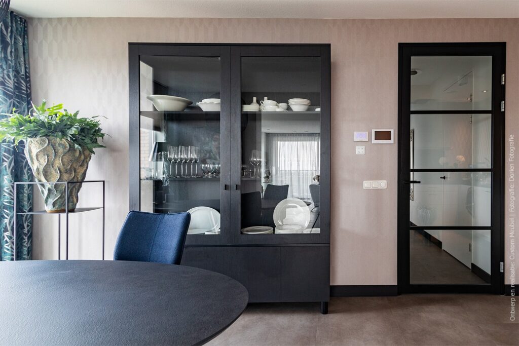 product Vitrinekast U129 Reflex