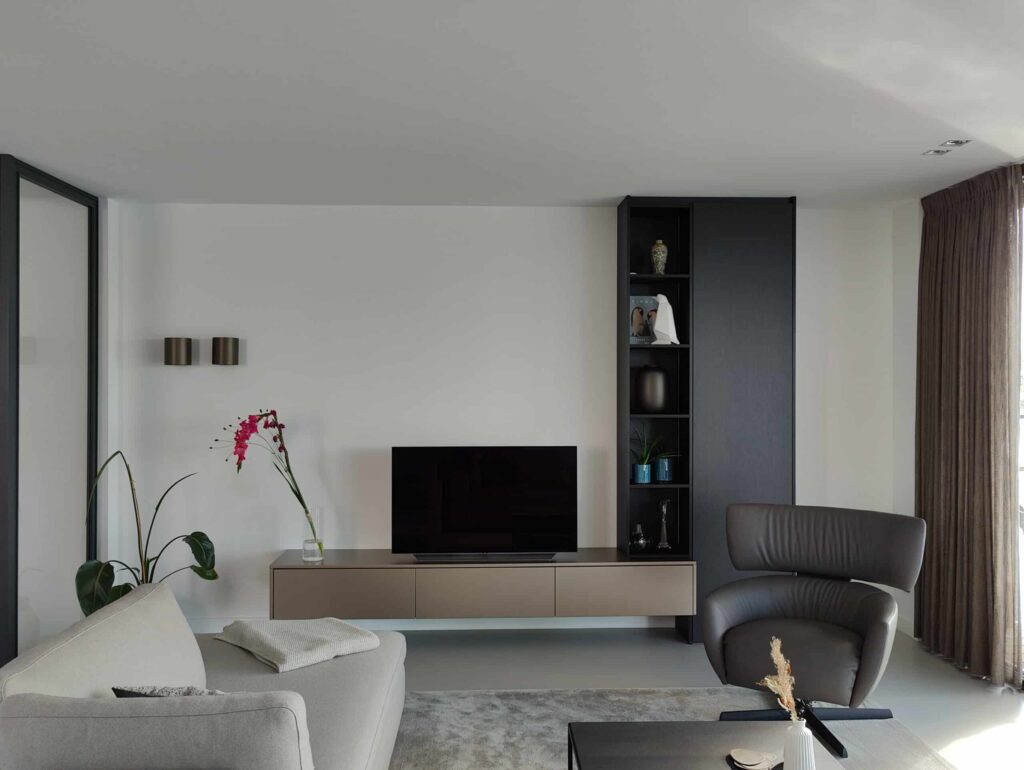 product U129 Black Oak Tv Meubel 