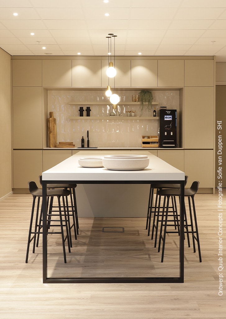 Poolhouse- U129 Esperia 