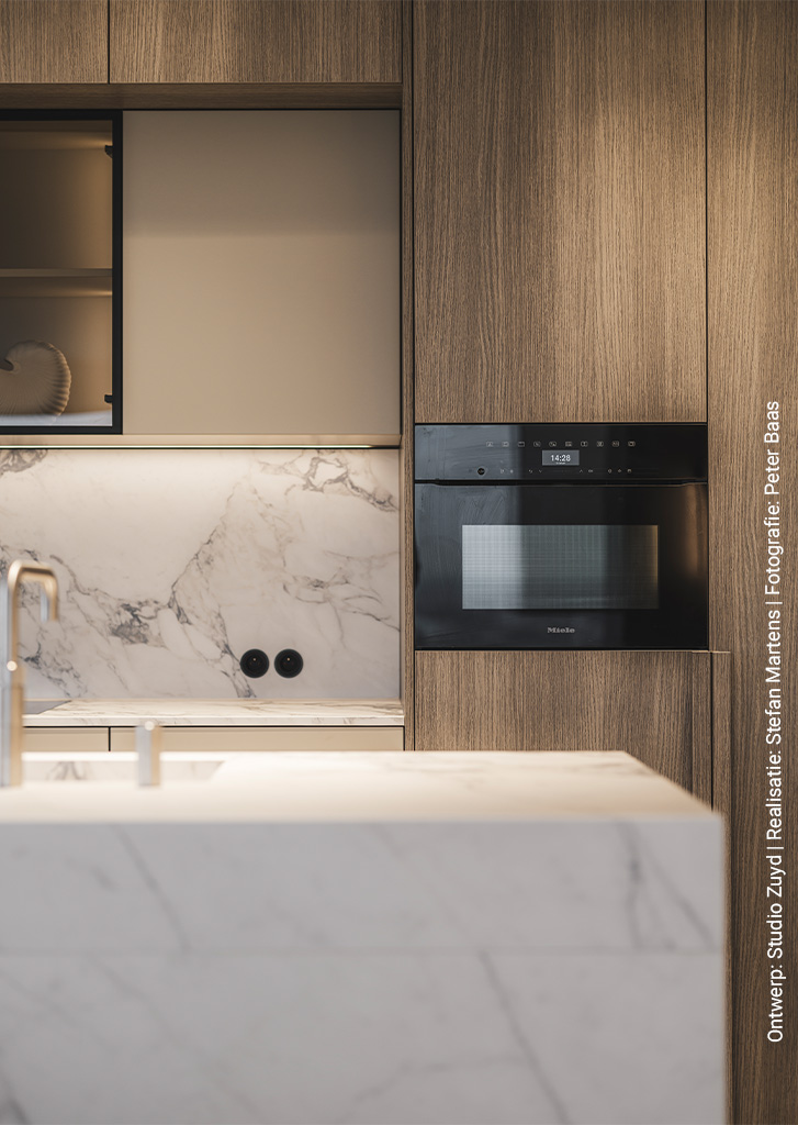 Keukenkasten uitgevoerd in grijze houtlook S183 Quercia 