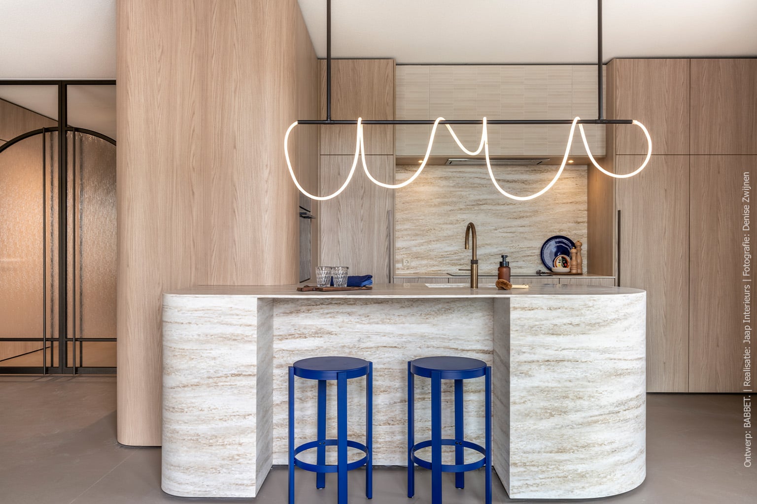 Keuken inspiratie: het gebruik van decoratief plaatmateriaal in de keuken