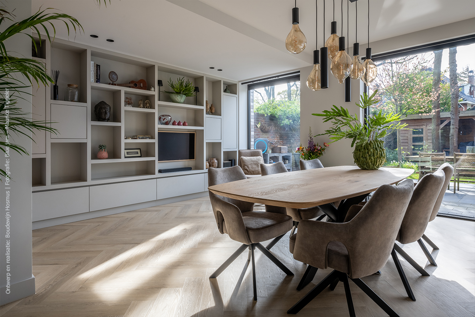 Maatwerk wandkast met het naturelkleurige decor UB19 Talco