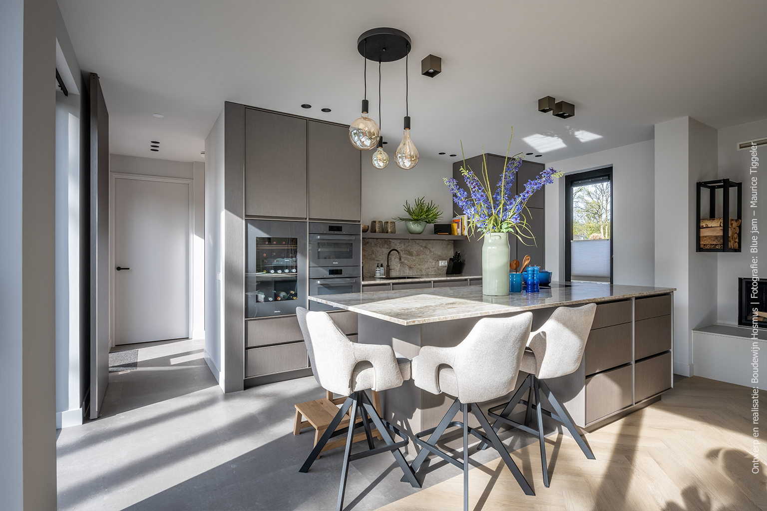 Moderne keuken in zilver grijs metallic decor FB64 Reflex