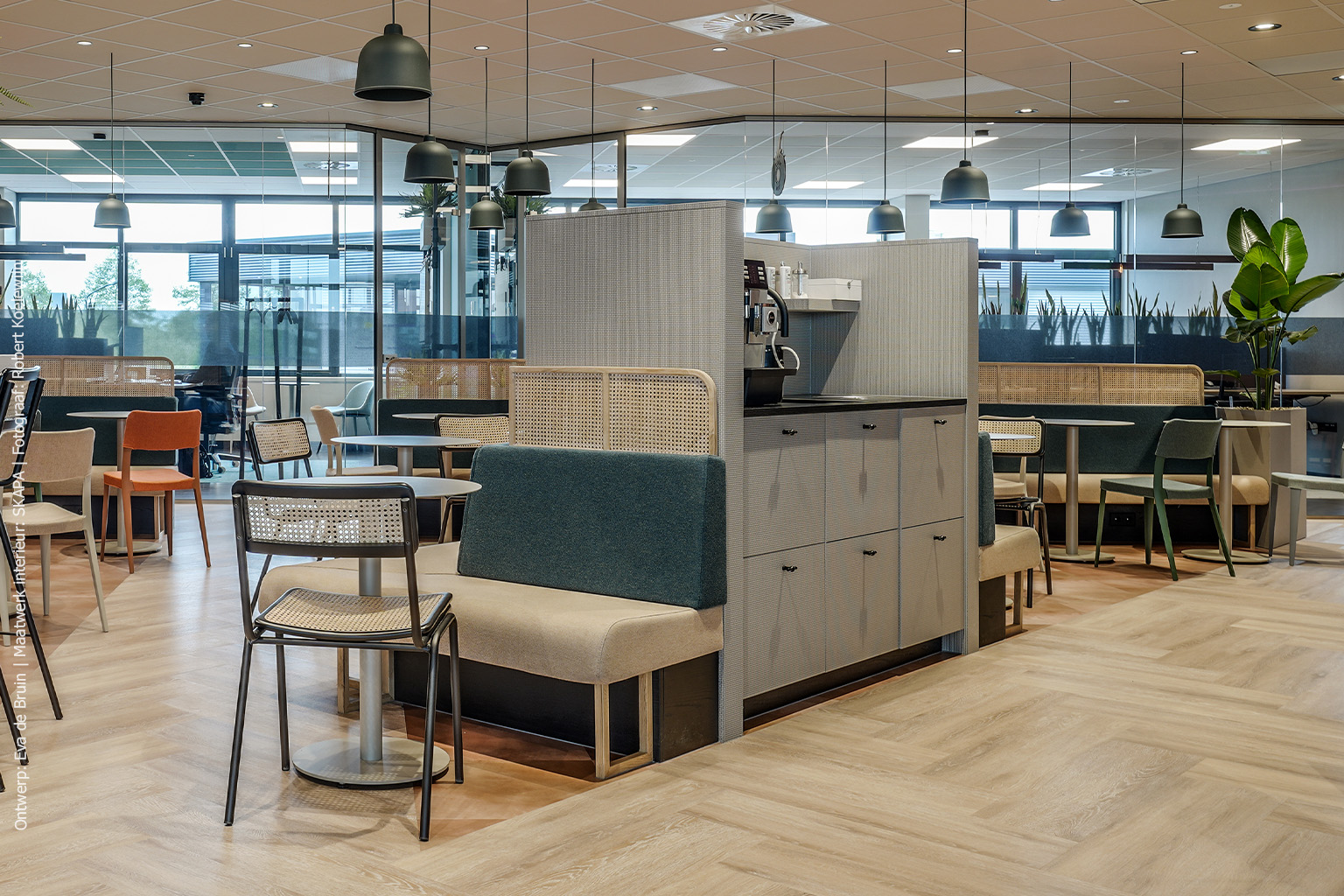 Maatwerk pantry met de textuur van fijn geweven tweed in gemêleerd decor FD05 Nadir