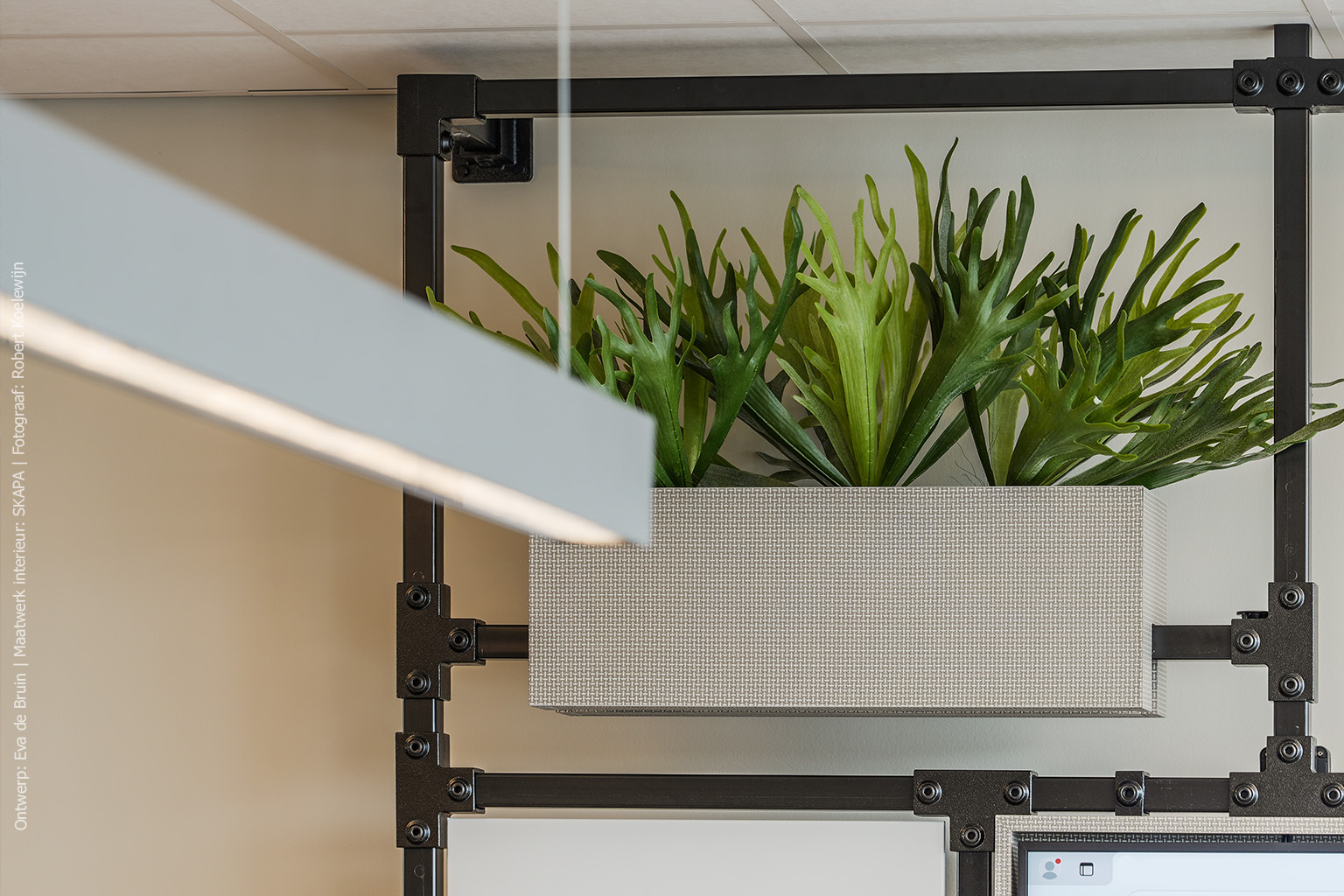 Maatwerk plantenbak met de textuur van fijn geweven tweed in gemêleerd decor FD05 Nadir