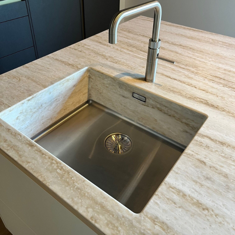 product Inspiratiebeeld van solid surface waskom Rome in decor DM5002 Weathered Wood