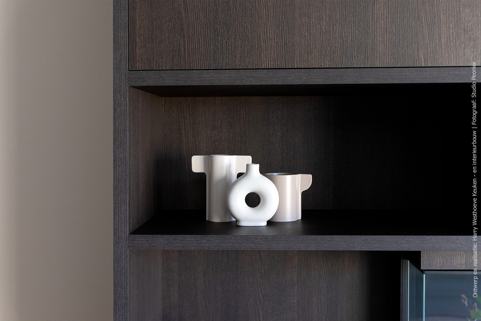 Wandkast met haard in decoratief plaatmateriaal in houtstructuur S003 Spessart