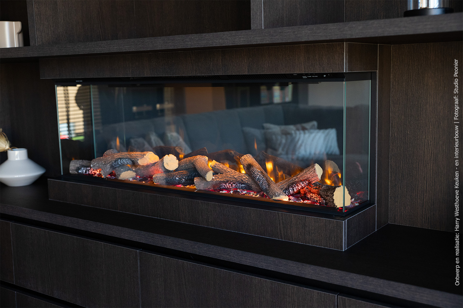 Wandkast met haard in decoratief plaatmateriaal in houtstructuur S003 Spessart