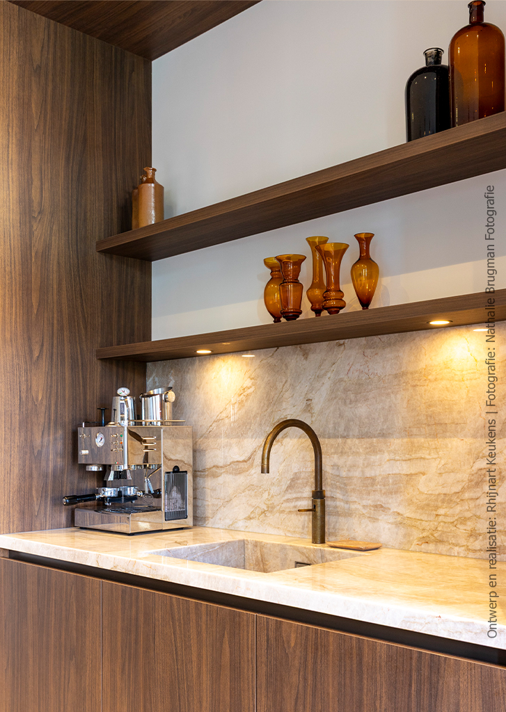 Keuken in donkerbruin walnootdecor LS17 Poro Noce