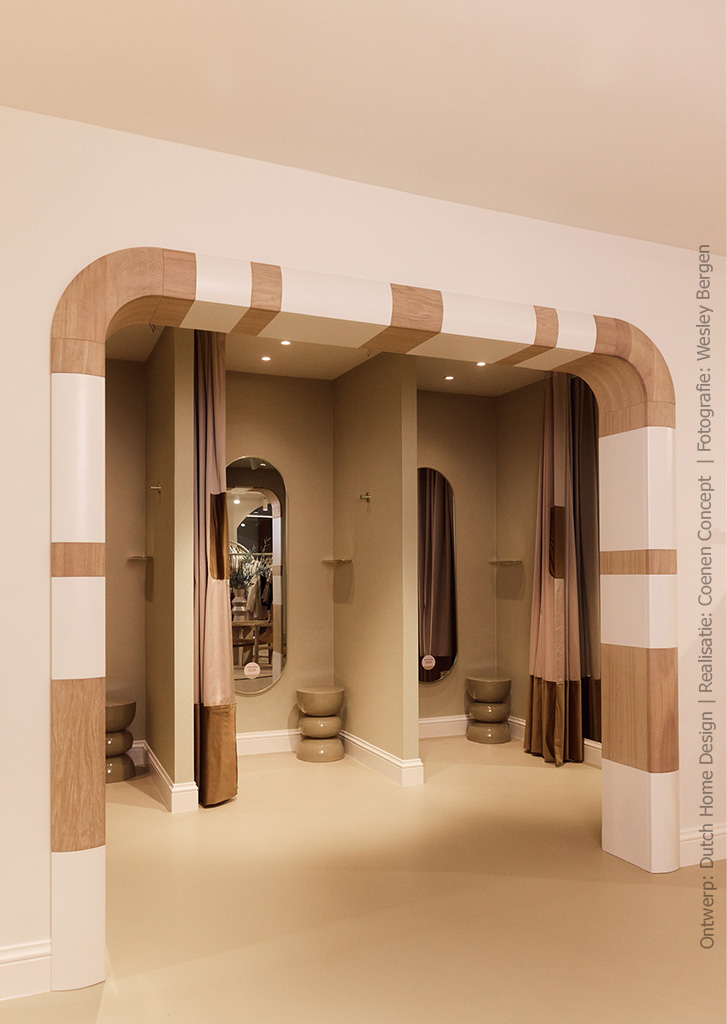 Maatwerk in de winkel van Josh V, uitgewerkt in het blonde houtdecor S173 Corteccia van Cleaf