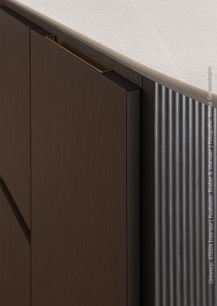 Detailfoto van kookeiland in metallic decor FA84 Reflex