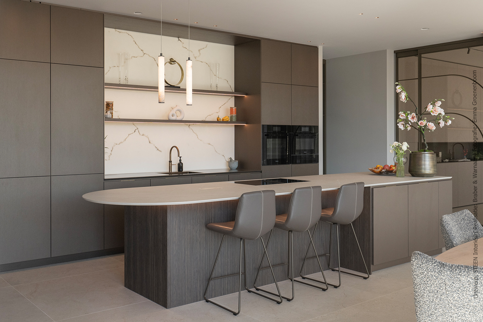 De kracht van subtiele luxe in een moderne keuken