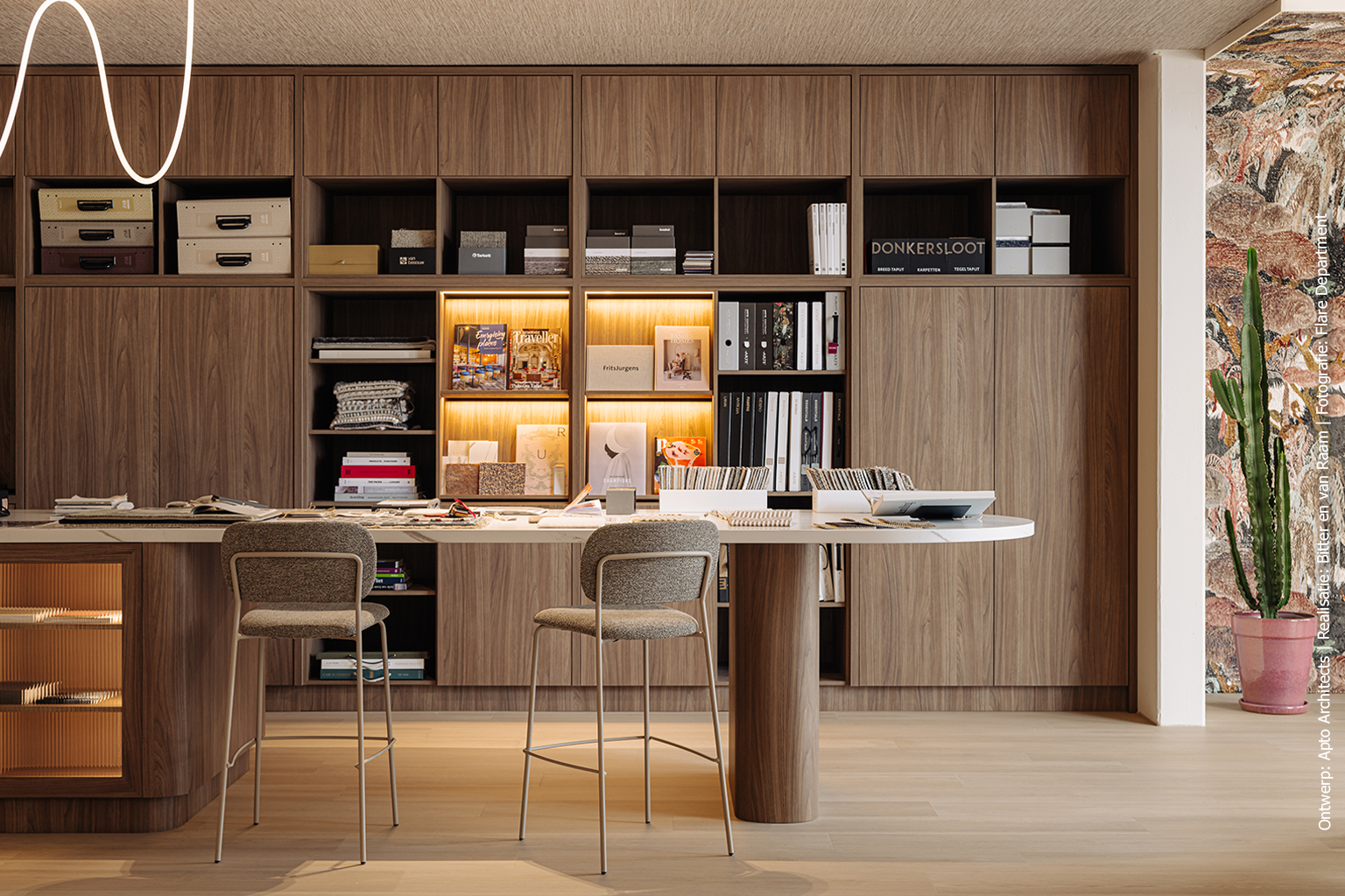 Maatwerkopstelling als podium voor stalen, structuur en sfeer