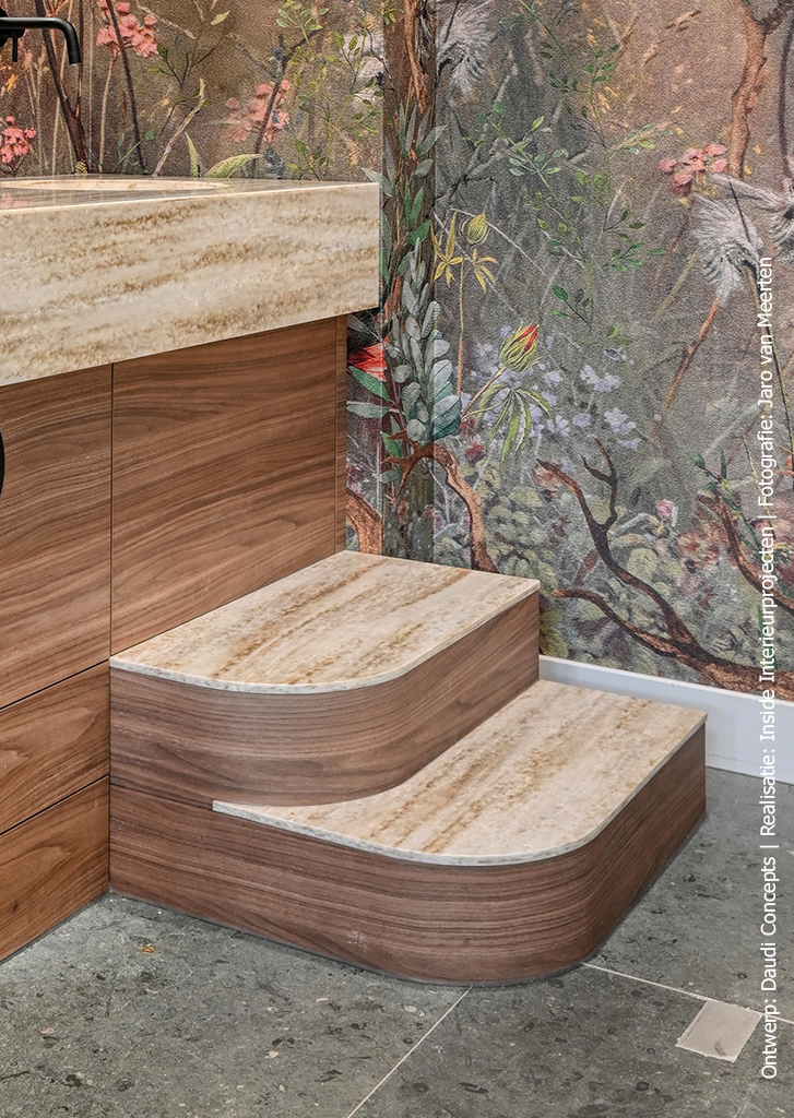 Wasmeubel in walnootdecor LS13 Poro Noce, gecombineerd met een blad in Durasein DM5002 Weathered Wood.